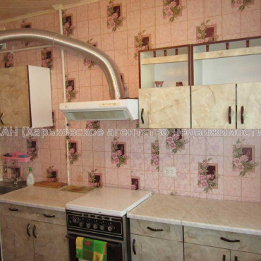 Продам квартиру, 92-й бригады ул. , 1 кім., 37 м², косметический ремонт 