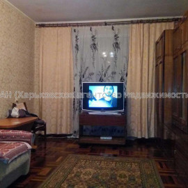 Продам квартиру, 92-й бригады ул. , 1 кім., 37 м², советский ремонт