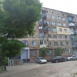 Продам квартиру, Чайкиной Лизы пер. , 1  ком., 12 м², косметический ремонт