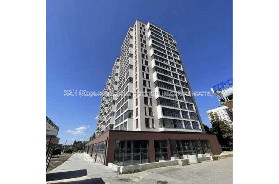 Продам квартиру, Валентиновская ул. , 2  ком., 82 м², без внутренних работ 