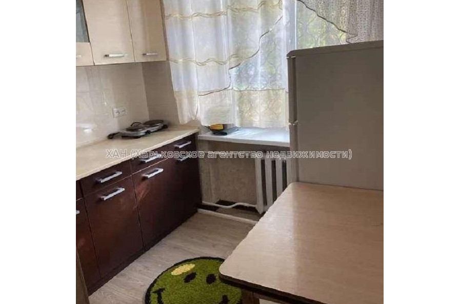 Продам квартиру, Камышева ул. , 1  ком., 32 м², капитальный ремонт 