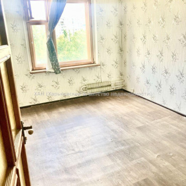 Продам квартиру, Фесенковский въезд , 3 кім., 65 м², косметический ремонт 
