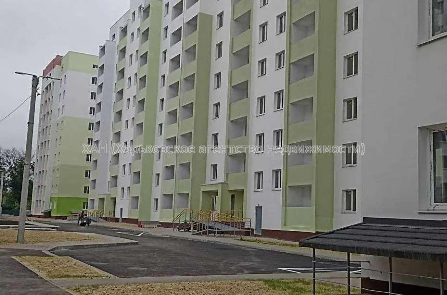 Продам квартиру, Мира ул. , 2 кім., 56 м², без внутренних работ 