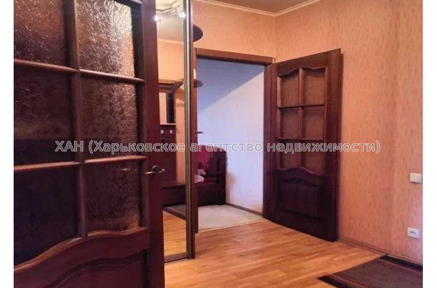 Продам квартиру, Ахсарова Энвера ул. , 2  ком., 50 м², капитальный ремонт 
