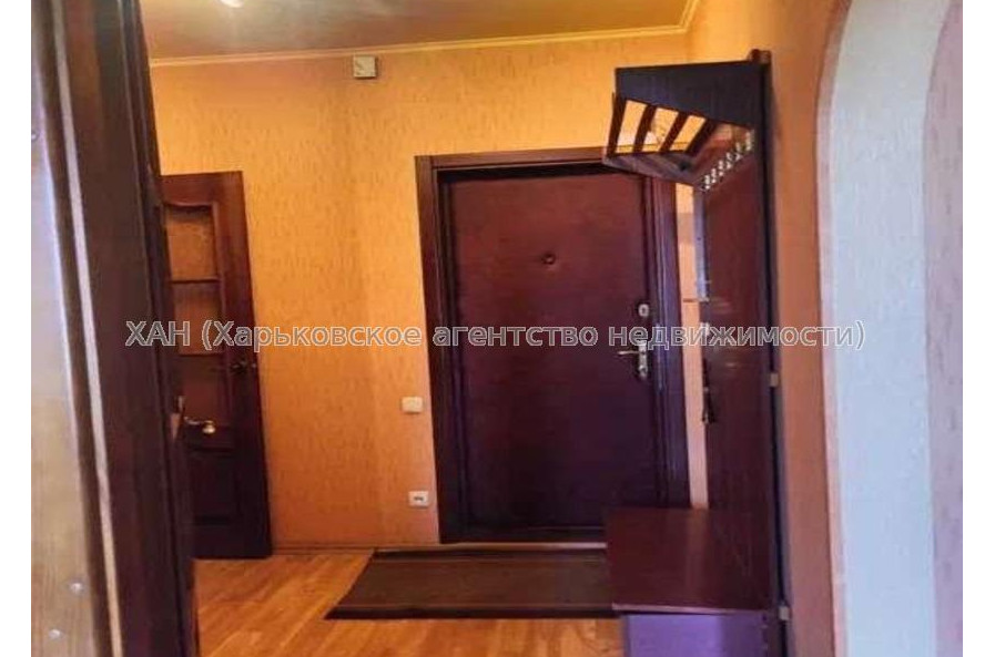 Продам квартиру, Ахсарова Энвера ул. , 2 кім., 50 м², капитальный ремонт 