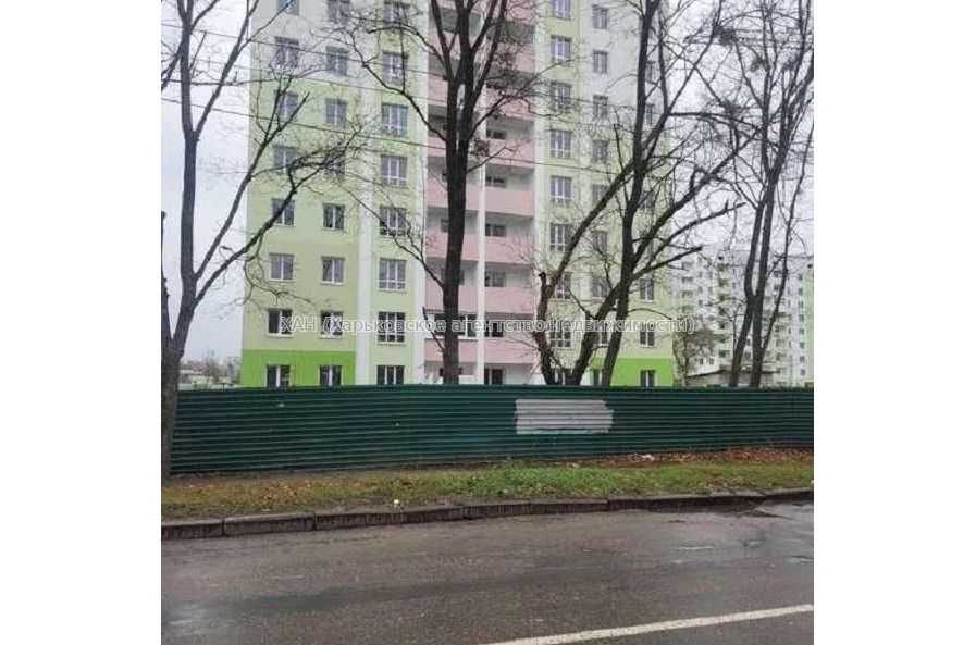 Продам квартиру, Мира ул. , 1  ком., 42 м², без внутренних работ 