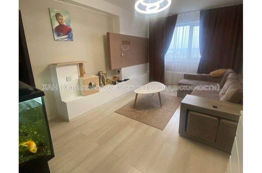 Продам квартиру, Гвардейцев Широнинцев ул. , 3 кім., 78 м², капитальный ремонт 