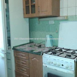 Продам квартиру, Кибальчича ул. , 3  ком., 65 м², косметический ремонт