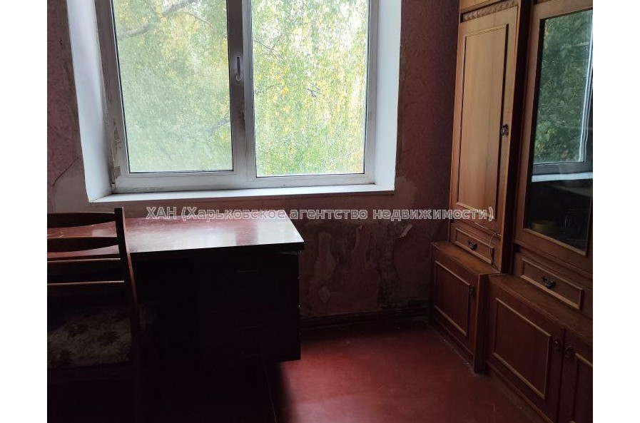 Продам квартиру, Ильи Коваля ул. , 3 кім., 65 м², косметический ремонт 