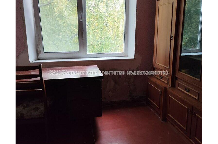 Продам квартиру, Ильи Коваля ул. , 3 кім., 65 м², косметический ремонт 