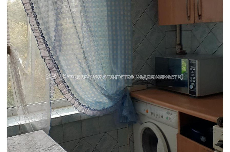 Продам квартиру, Ильи Коваля ул. , 3 кім., 65 м², косметический ремонт 