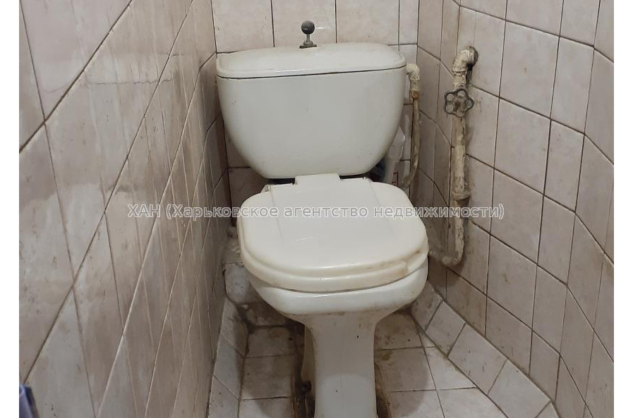 Продам квартиру, Ильи Коваля ул. , 3 кім., 65 м², косметический ремонт 