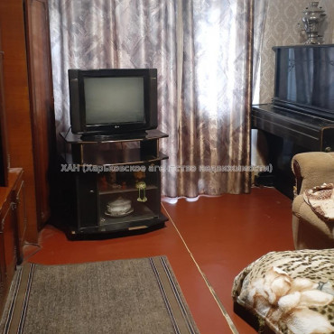 Продам квартиру, Ильи Коваля ул. , 3 кім., 65 м², косметический ремонт 