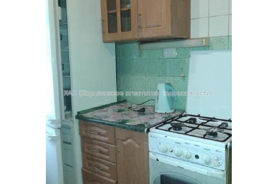 Продам квартиру, Кибальчича ул. , 3  ком., 65 м², косметический ремонт 