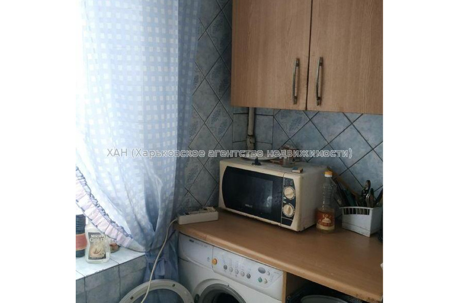 Продам квартиру, Кибальчича ул. , 3  ком., 65 м², косметический ремонт 