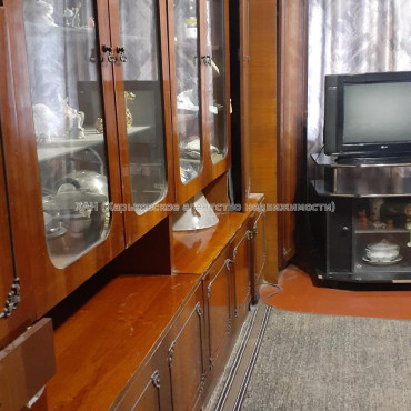 Продам квартиру, Ильи Коваля ул. , 3 кім., 65 м², косметический ремонт 