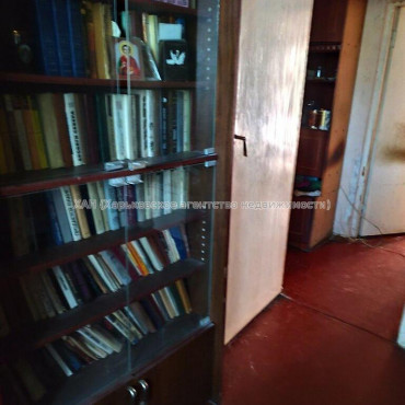 Продам квартиру, Ильи Коваля ул. , 3 кім., 65 м², косметический ремонт 