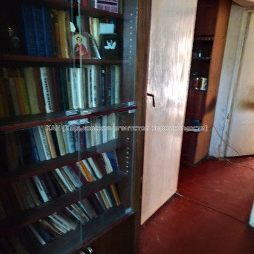 Продам квартиру, Ильи Коваля ул. , 3 кім., 65 м², косметический ремонт 