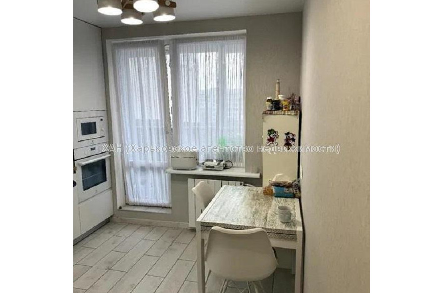 Продам квартиру, Волонтерская ул. , 1 кім., 38 м², капитальный ремонт 