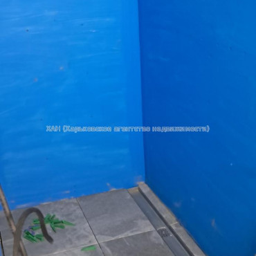 Продам квартиру, Героев Небесной сотни площ. , 28 , 2 кім., 50 м², капитальный ремонт 