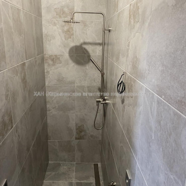 Продам квартиру, Героев Небесной сотни площ. , 28 , 2 кім., 50 м², капитальный ремонт 