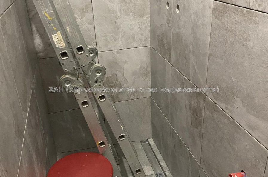 Продам квартиру, Героев Небесной сотни площ. , 28 , 2  ком., 50 м², капитальный ремонт 