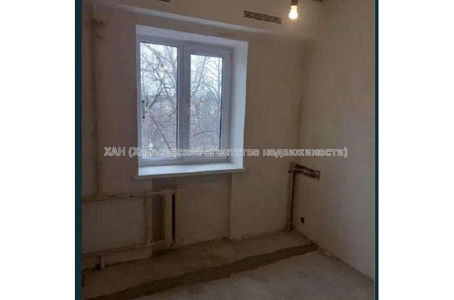 Продам квартиру, Харьковских Дивизий ул. , 2 кім., 45 м², без отделочных работ 