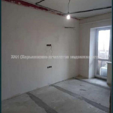 Продам квартиру, Харьковских Дивизий ул. , 2 кім., 45 м², без отделочных работ 