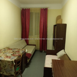 Продам квартиру, Библика ул. , 1  ком., 16.50 м², советский ремонт
