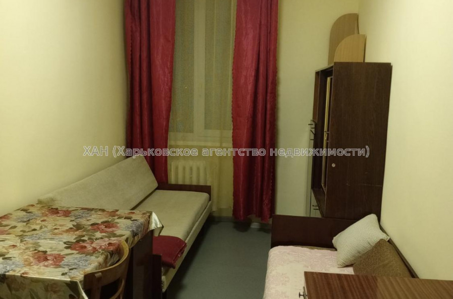 Продам квартиру, Библика ул. , 1  ком., 16.50 м², советский ремонт 