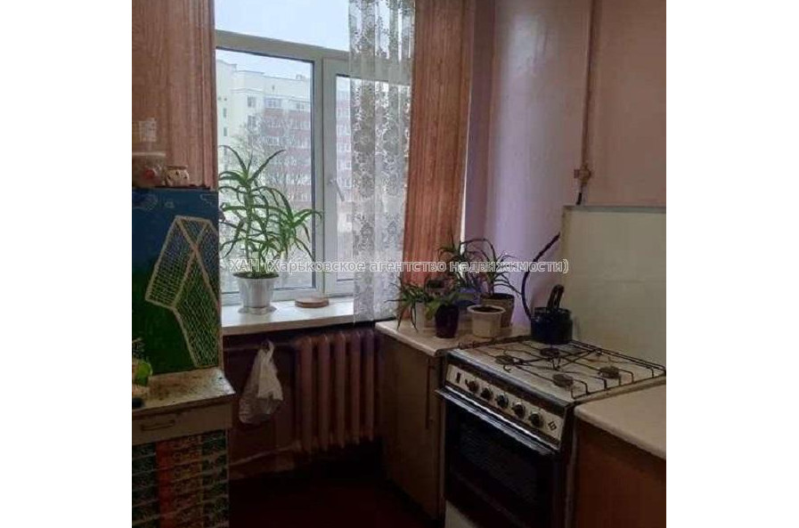 Продам квартиру, Библика ул. , 1  ком., 16.50 м², советский ремонт 