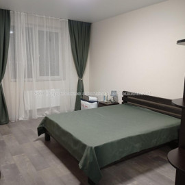 Сдам квартиру, Льва Ландау просп. , 52В , 1  ком., 40 м², капитальный ремонт