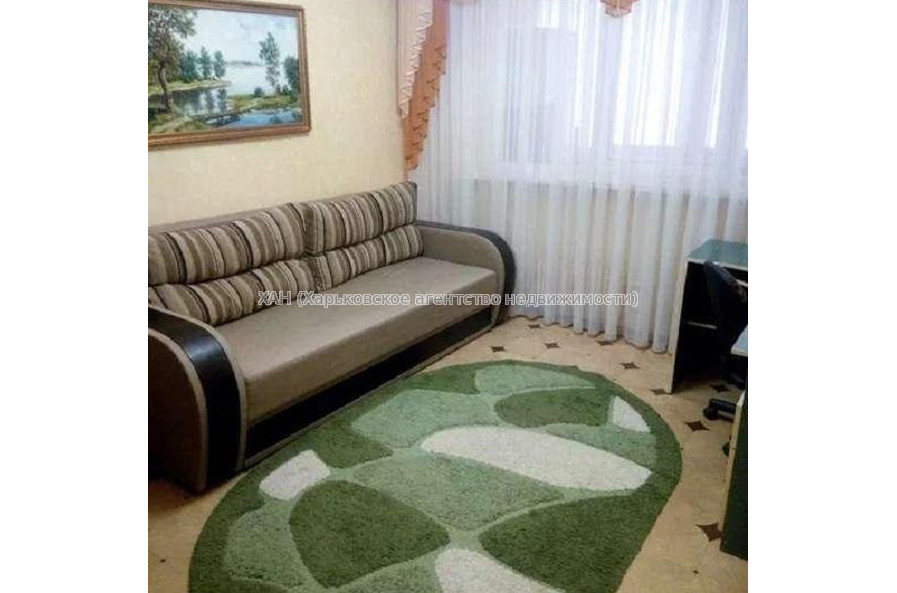Продам квартиру, Гвардейцев Широнинцев ул. , 1 кім., 38 м², капитальный ремонт 