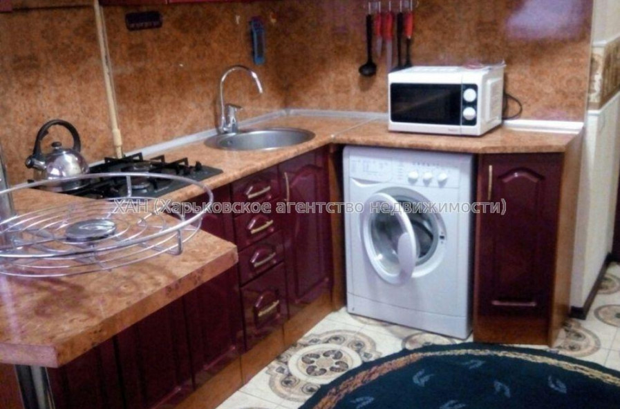Продам квартиру, Гвардейцев Широнинцев ул. , 1  ком., 38 м², капитальный ремонт 
