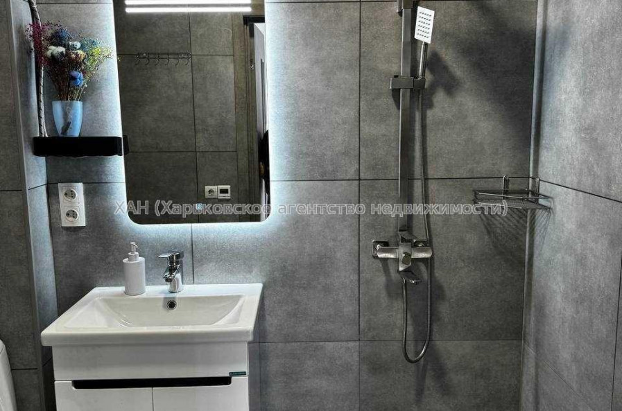 Продам квартиру, Букова ул. , 2 кім., 47 м², евроремонт 
