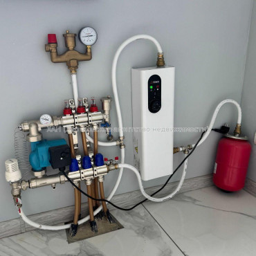 Продам квартиру, Букова ул. , 2  ком., 47 м², евроремонт 