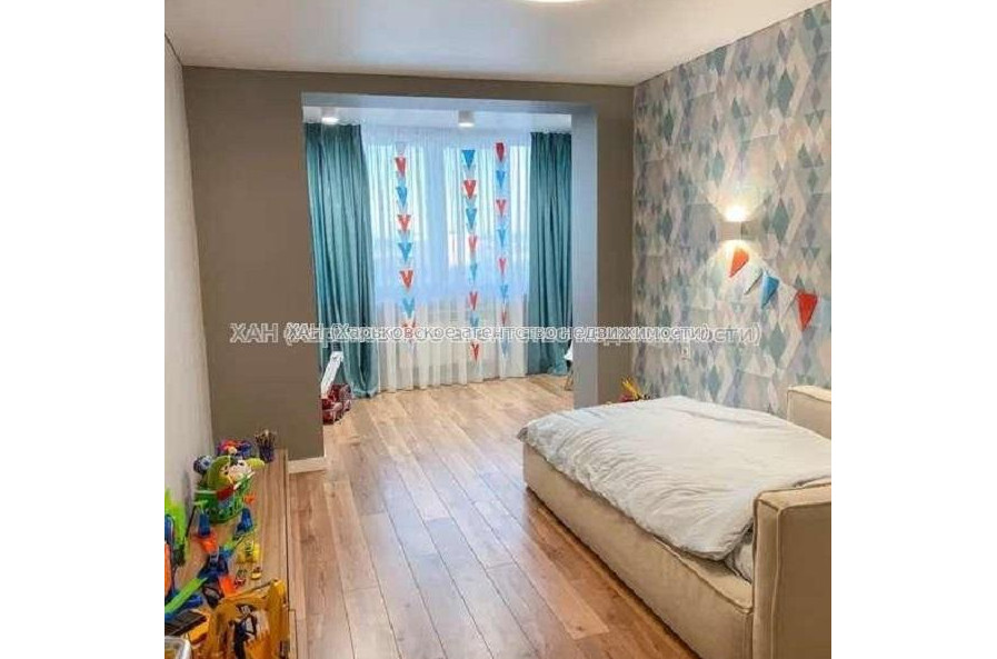 Продам квартиру, Георгия Тарасенко ул. , 2 кім., 74 м², авторский дизайн 