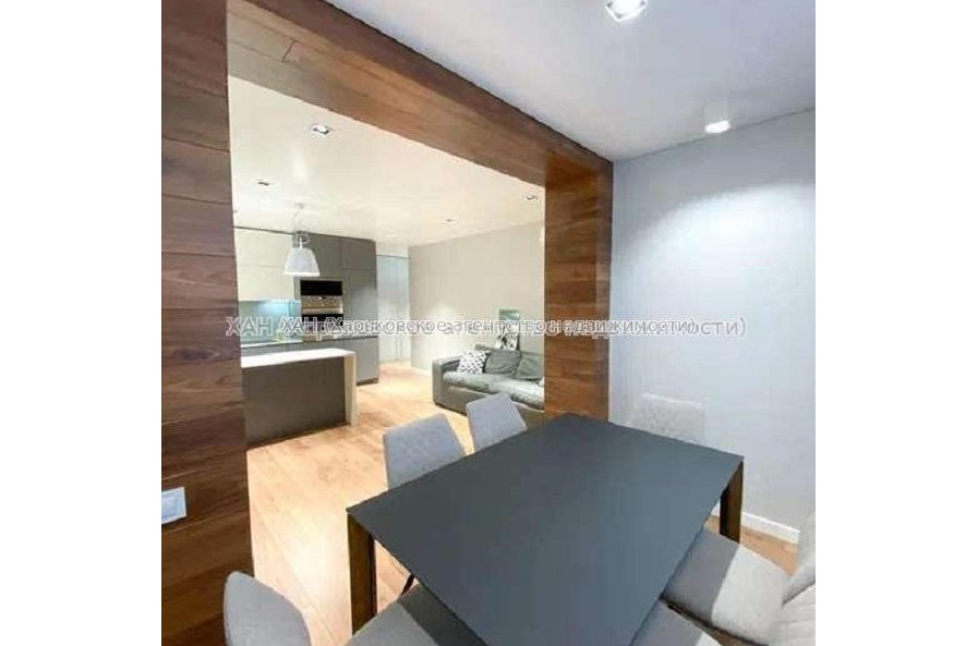 Продам квартиру, Георгия Тарасенко ул. , 2 кім., 74 м², авторский дизайн 