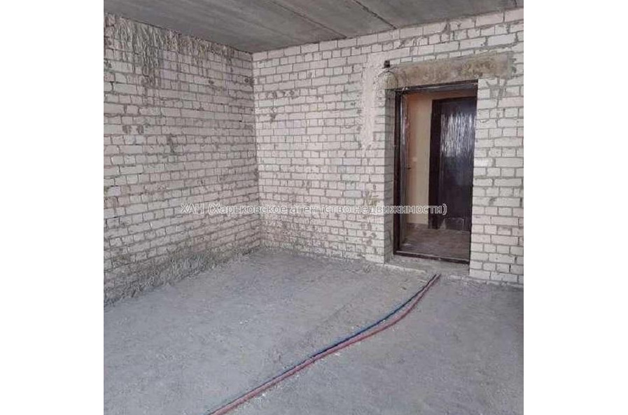 Продам квартиру, Шевченковский пер. , 1  ком., 32 м², без внутренних работ 