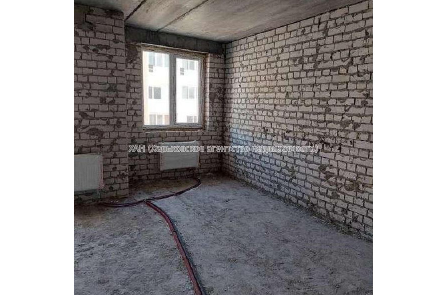 Продам квартиру, Шевченковский пер. , 1  ком., 32 м², без внутренних работ 