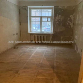 Продам квартиру, Алчевских ул. , 3 кім., 67 м², без ремонта