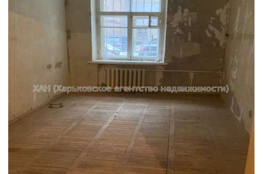 Продам квартиру, Алчевских ул. , 3 кім., 67 м², без ремонта 