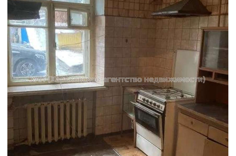 Продам квартиру, Алчевских ул. , 3 кім., 67 м², без ремонта 