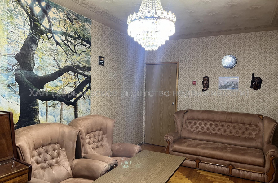Продам квартиру, Гарибальди ул. , 11А , 3  ком., 65 м², советский ремонт 