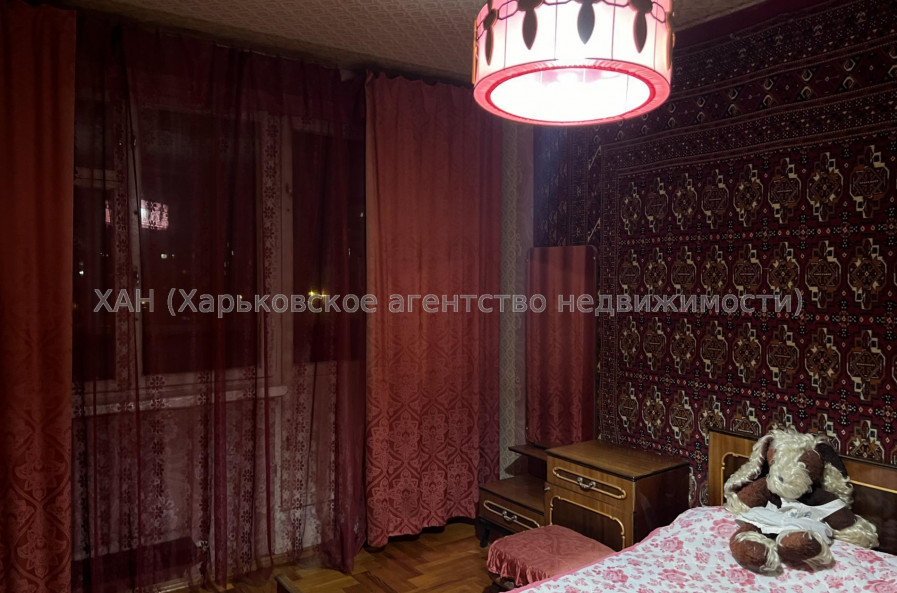 Продам квартиру, Гарибальди ул. , 11А , 3  ком., 65 м², советский ремонт 