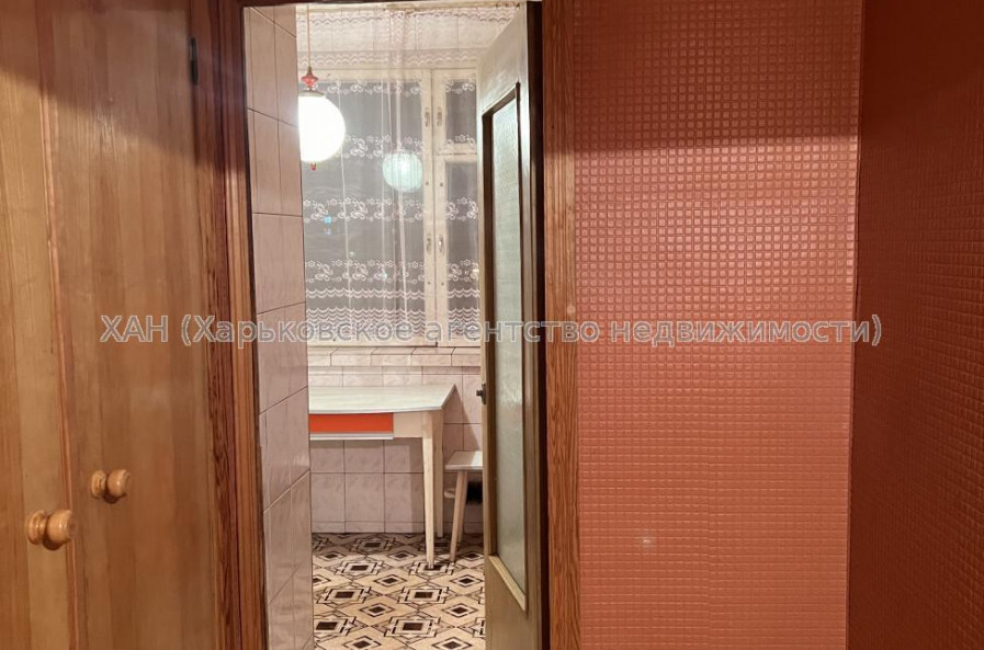 Продам квартиру, Гарибальди ул. , 11А , 3  ком., 65 м², советский ремонт 