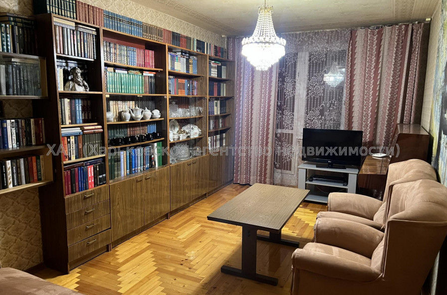 Продам квартиру, Гарибальди ул. , д. 11А , 3 кім., 65 м², советский ремонт 