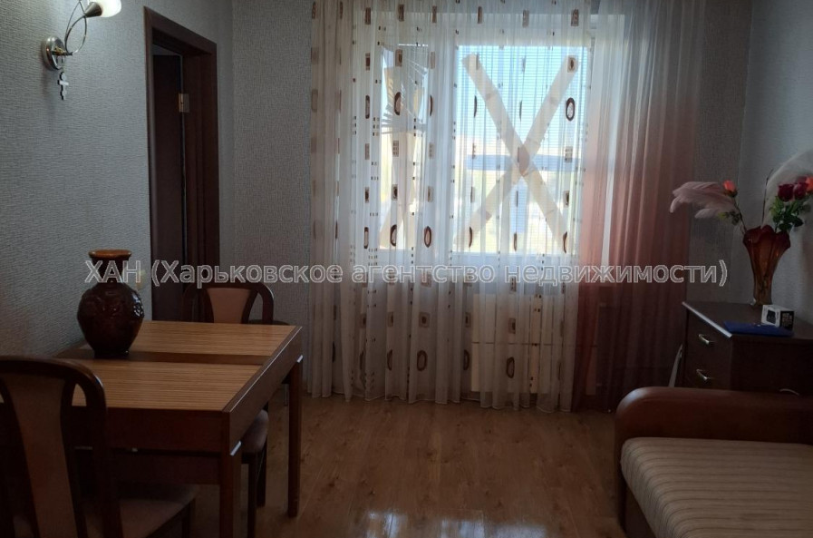 Продам квартиру, Барабашова академика ул. , д. 38А , 2  ком., 46 м², капитальный ремонт 