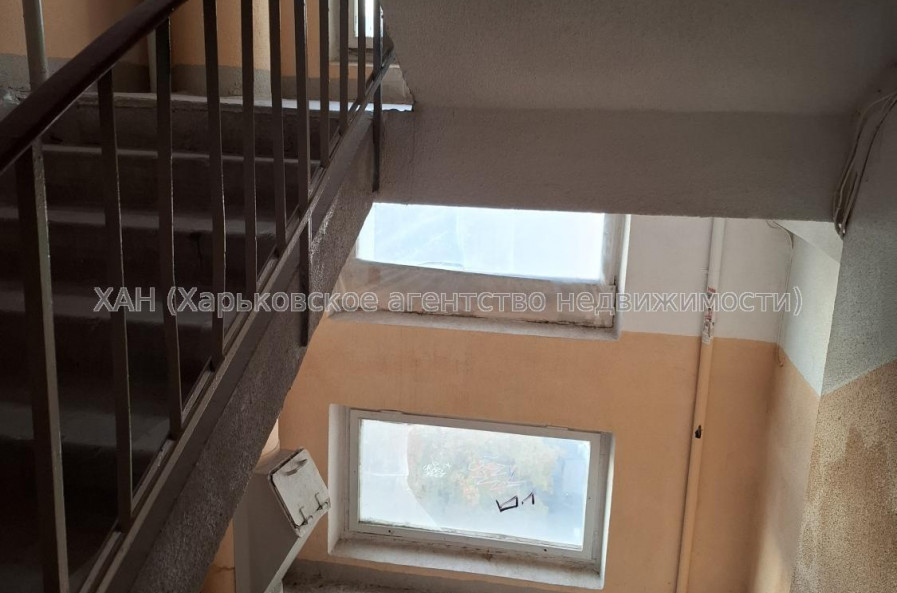 Продам квартиру, Барабашова академика ул. , д. 38А , 2  ком., 46 м², капитальный ремонт 