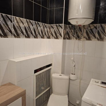 Продам квартиру, Гвардейцев Широнинцев ул. , 3 кім., 103.70 м², капитальный ремонт 